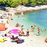 아파트 Pepica With Sea View 포스티라